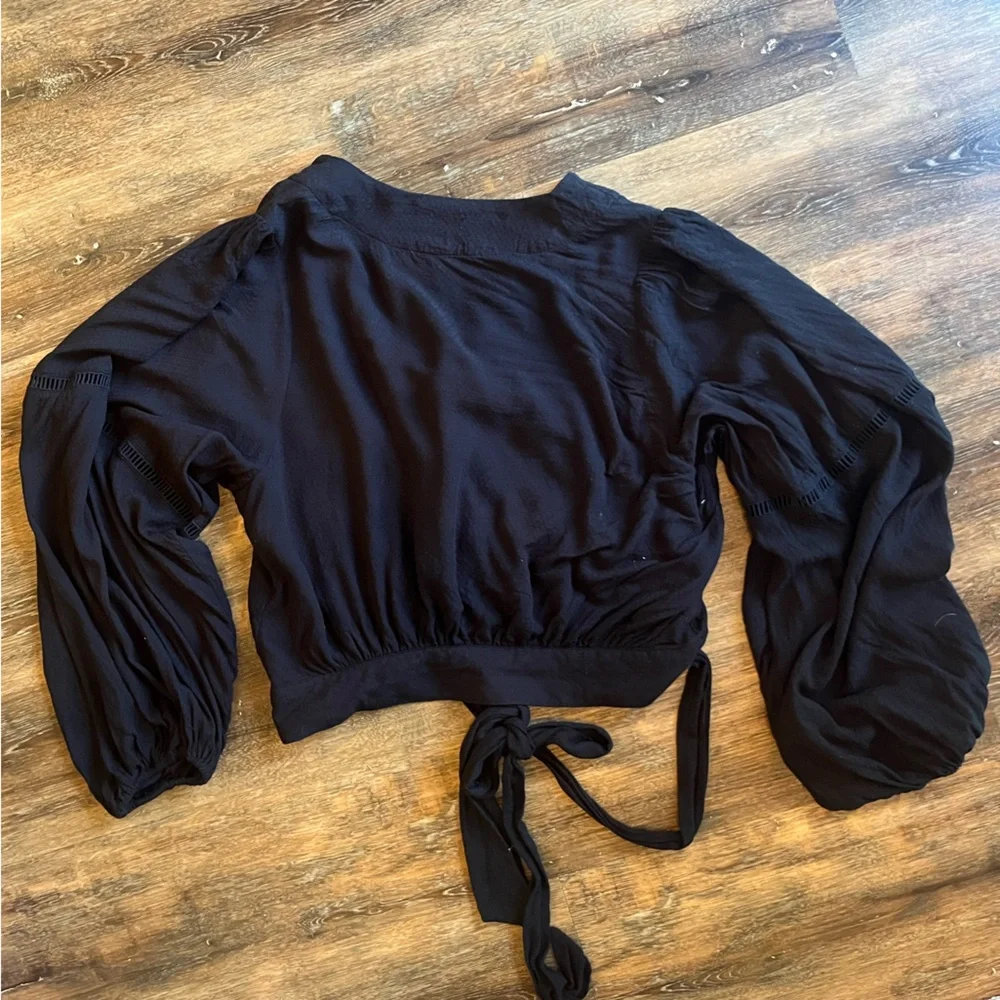 Free People Wrap top, Size Medium - Picture 5 of 5